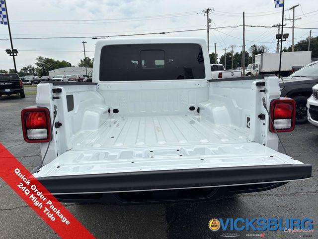 new 2025 Jeep Gladiator car, priced at $44,732