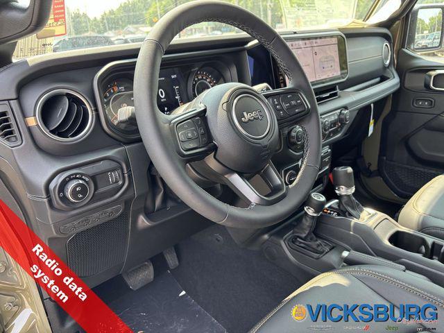 new 2025 Jeep Gladiator car, priced at $45,327