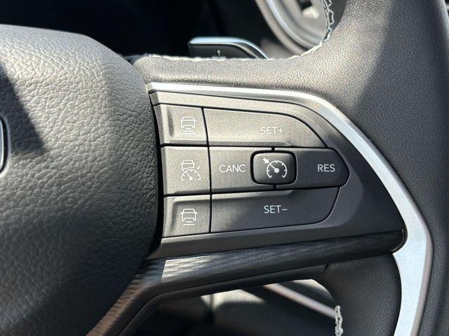 new 2025 Jeep Grand Cherokee car, priced at $42,155