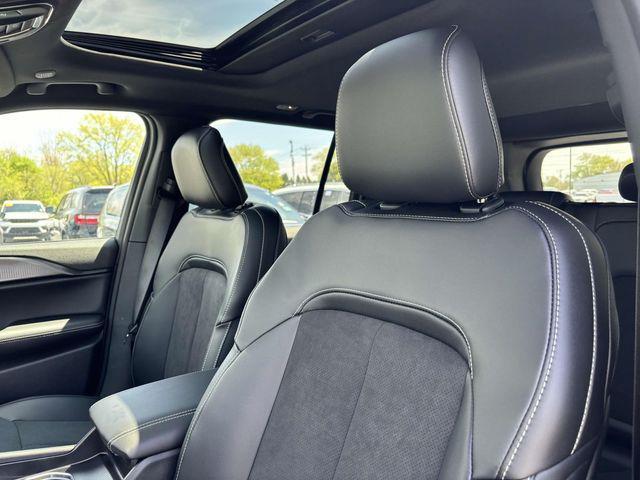 new 2025 Jeep Grand Cherokee car, priced at $42,155