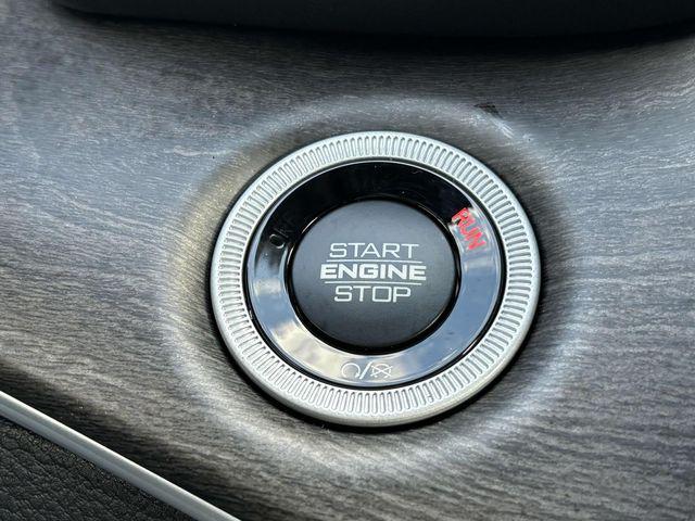 new 2025 Jeep Grand Cherokee car, priced at $49,276