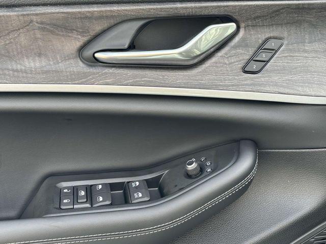 new 2025 Jeep Grand Cherokee car, priced at $49,276