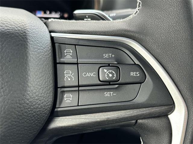new 2025 Jeep Grand Cherokee car, priced at $49,140