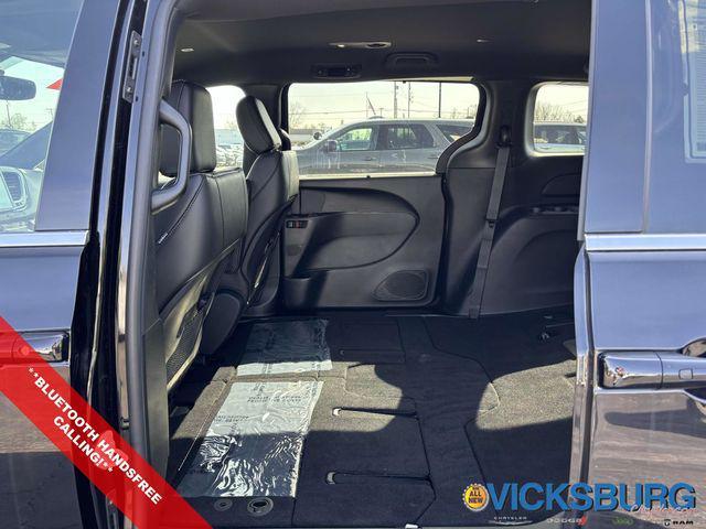 new 2026 Chrysler Pacifica car, priced at $48,907
