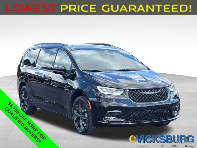 new 2026 Chrysler Pacifica car, priced at $48,907