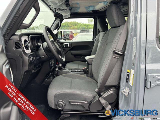 new 2025 Jeep Wrangler car, priced at $41,319