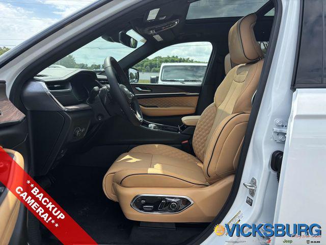 new 2025 Jeep Grand Cherokee L car, priced at $60,055