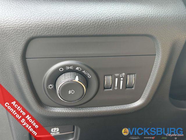 new 2025 Jeep Grand Cherokee L car, priced at $60,055