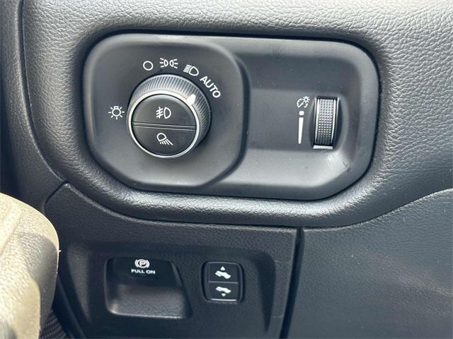 new 2025 Ram 1500 car, priced at $43,874