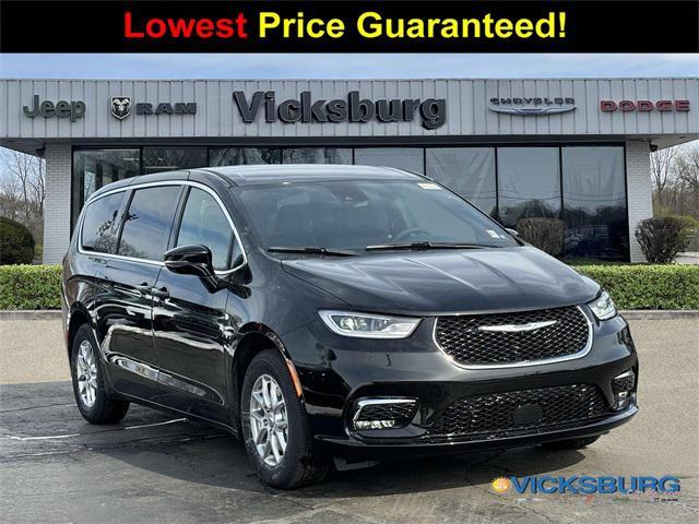 new 2025 Chrysler Pacifica car, priced at $42,232