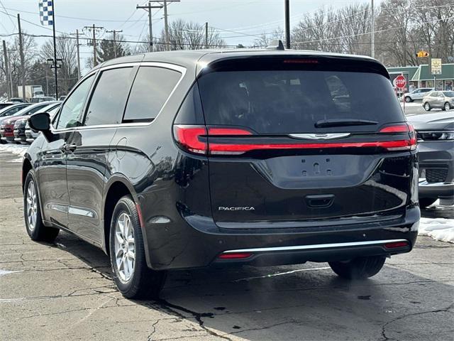 new 2025 Chrysler Pacifica car, priced at $42,425