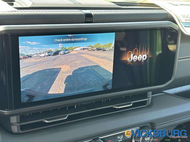 new 2025 Jeep Gladiator car, priced at $45,935