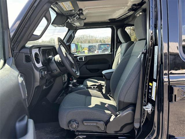 new 2025 Jeep Wrangler car, priced at $48,340