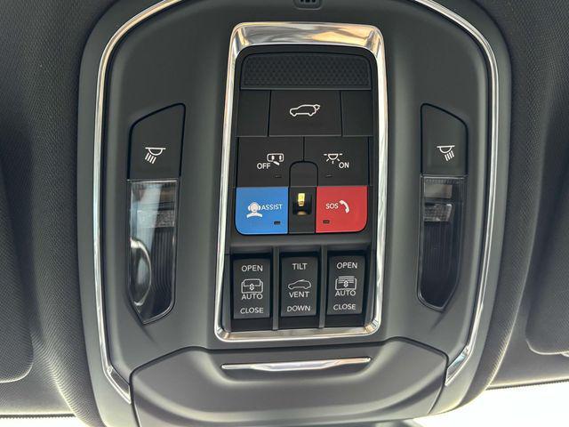 new 2025 Jeep Grand Cherokee car, priced at $42,851