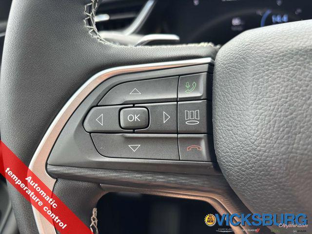 new 2025 Jeep Grand Cherokee L car, priced at $40,003