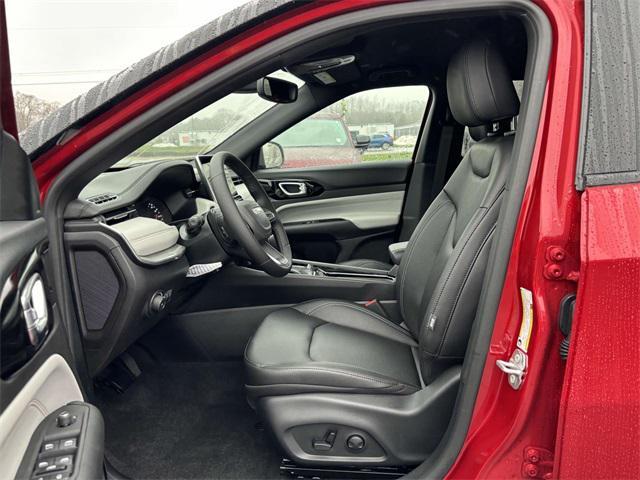 new 2025 Jeep Compass car, priced at $30,435