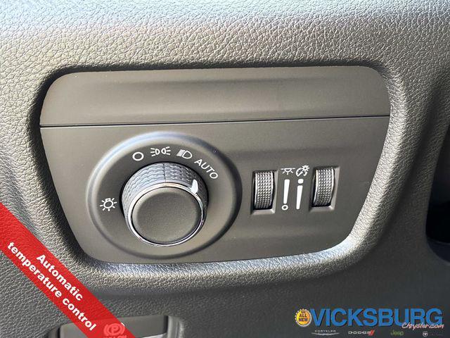 new 2025 Jeep Grand Cherokee L car, priced at $44,394