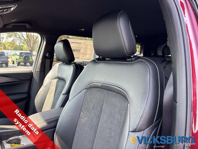 new 2025 Jeep Grand Cherokee L car, priced at $44,394