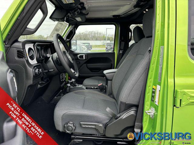 new 2025 Jeep Wrangler car, priced at $47,981