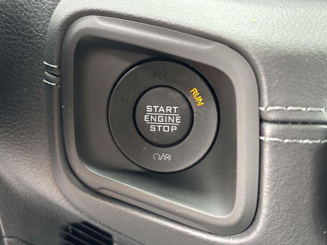 new 2025 Jeep Gladiator car, priced at $45,327