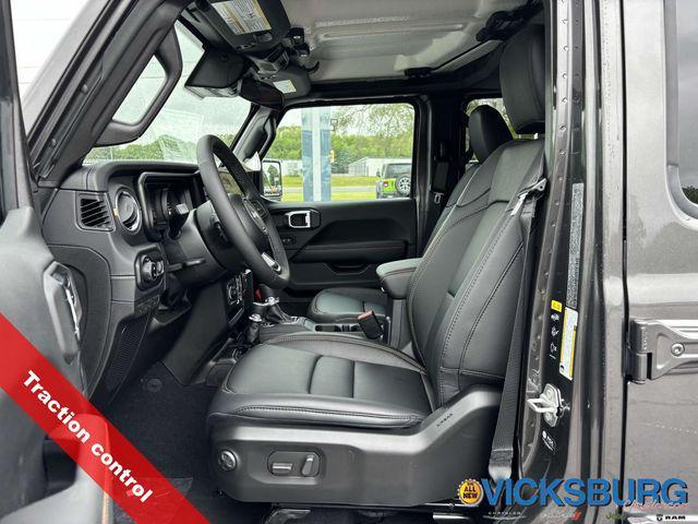 new 2025 Jeep Gladiator car, priced at $45,327