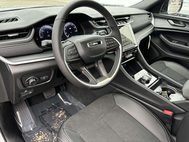 new 2025 Jeep Grand Cherokee L car, priced at $42,372