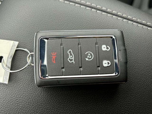 new 2025 Jeep Grand Cherokee car, priced at $38,772