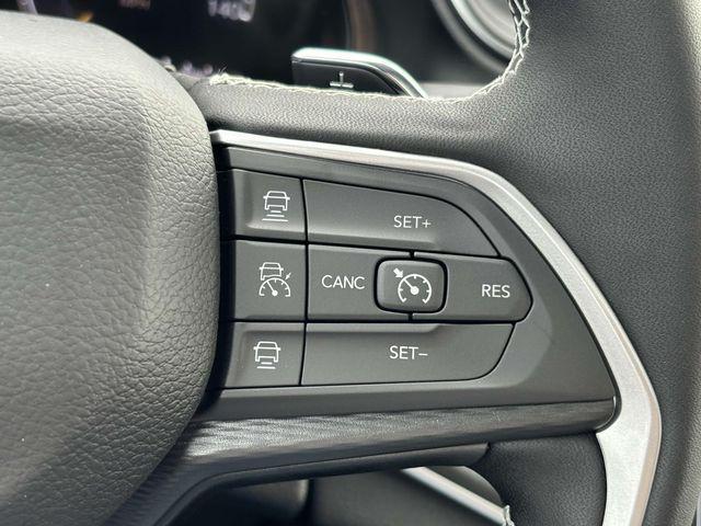 new 2025 Jeep Grand Cherokee car, priced at $41,705