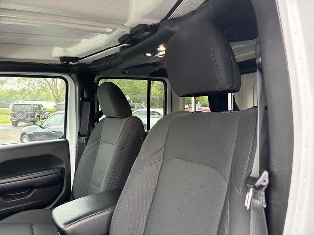 used 2021 Jeep Wrangler Unlimited car, priced at $31,404