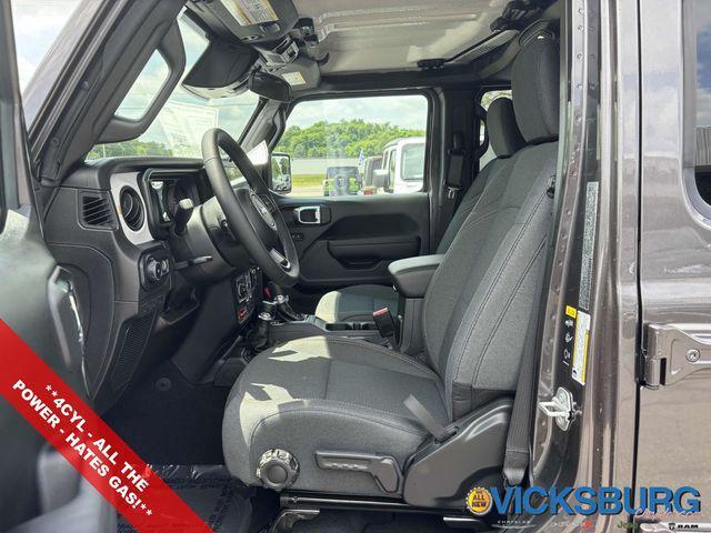 new 2025 Jeep Wrangler car, priced at $47,902