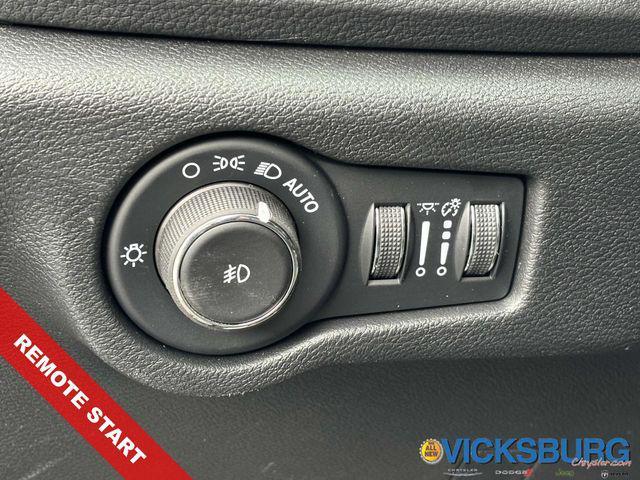 new 2025 Chrysler Pacifica car, priced at $41,132