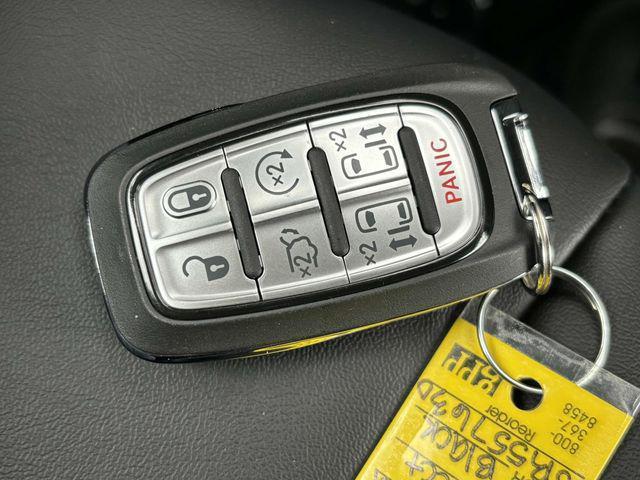 new 2025 Chrysler Pacifica car, priced at $42,232