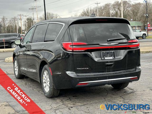new 2025 Chrysler Pacifica car, priced at $41,132
