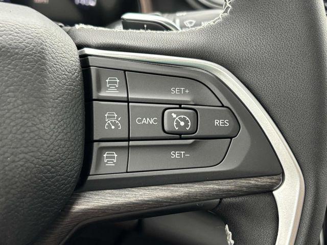 new 2025 Jeep Grand Cherokee car, priced at $48,141