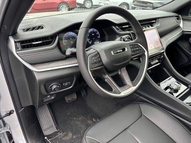 new 2025 Jeep Grand Cherokee car, priced at $48,141