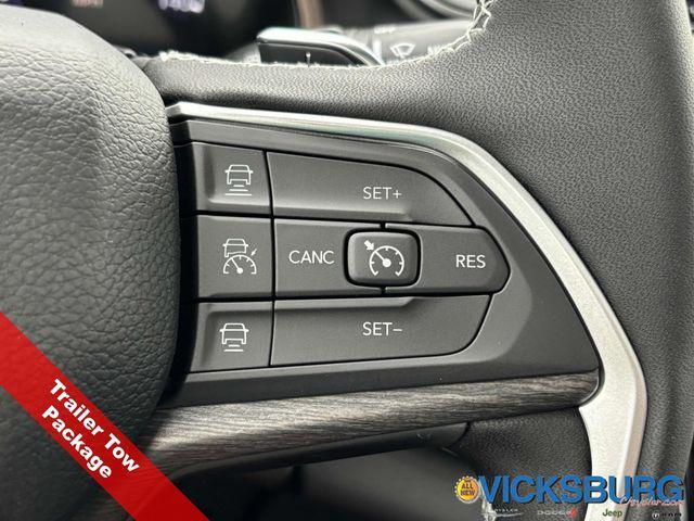 new 2025 Jeep Grand Cherokee car, priced at $45,141