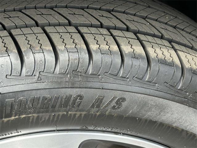 used 2021 Jeep Cherokee car, priced at $23,625