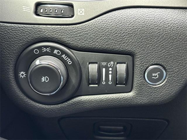 used 2021 Jeep Cherokee car, priced at $23,625