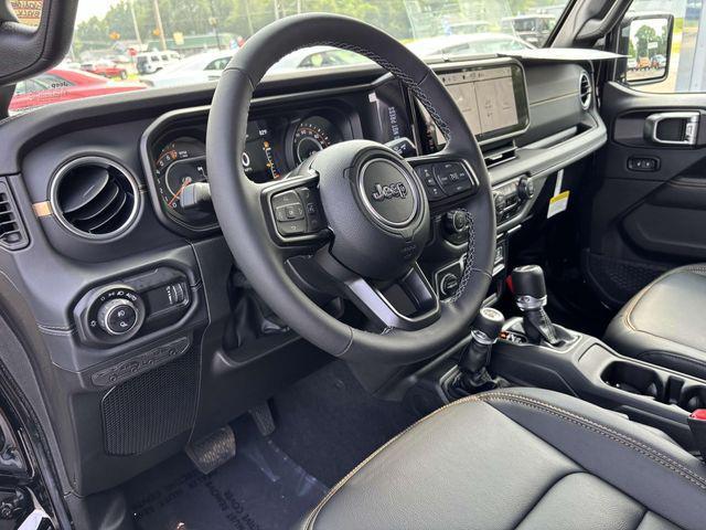 new 2025 Jeep Gladiator car, priced at $42,827