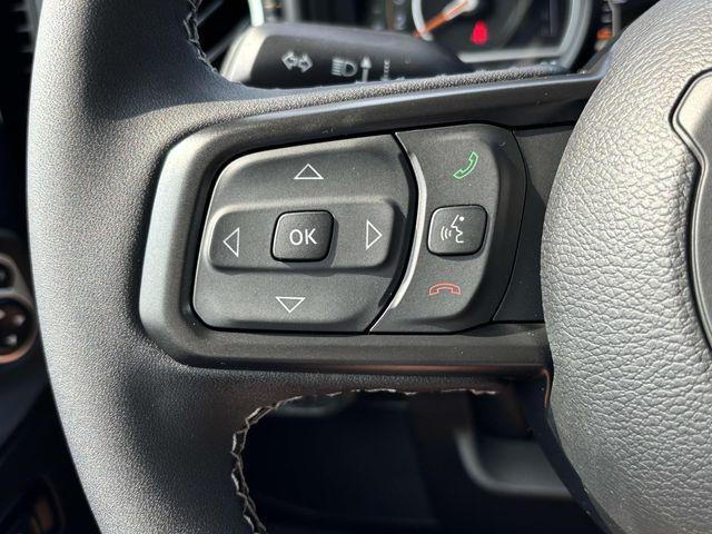 new 2025 Jeep Gladiator car, priced at $42,827