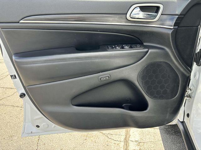 used 2021 Jeep Grand Cherokee car, priced at $27,315