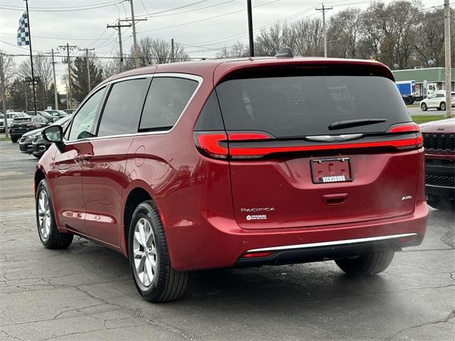 new 2025 Chrysler Pacifica car, priced at $44,385