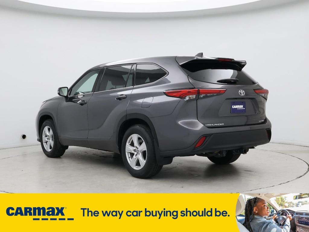 used 2022 Toyota Highlander car, priced at $35,998