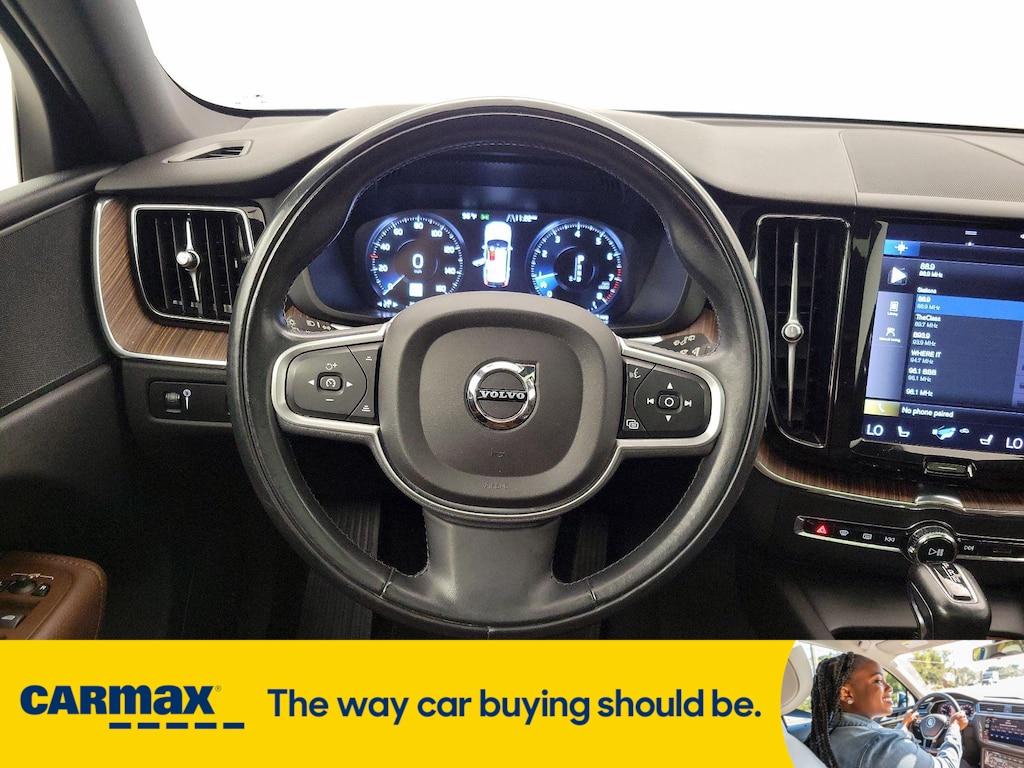 used 2021 Volvo XC60 car, priced at $30,998