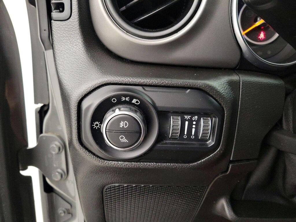 used 2021 Jeep Gladiator car, priced at $29,998