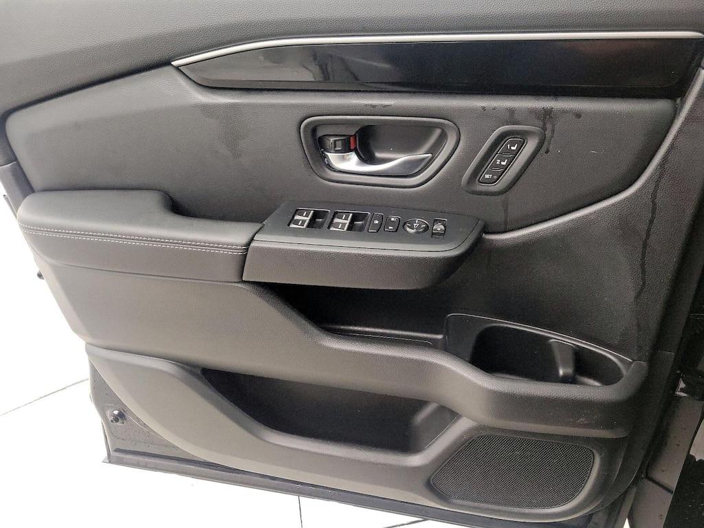 used 2024 Honda Pilot car, priced at $41,998