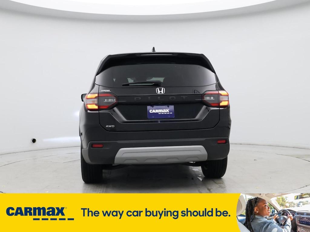 used 2024 Honda Pilot car, priced at $41,998