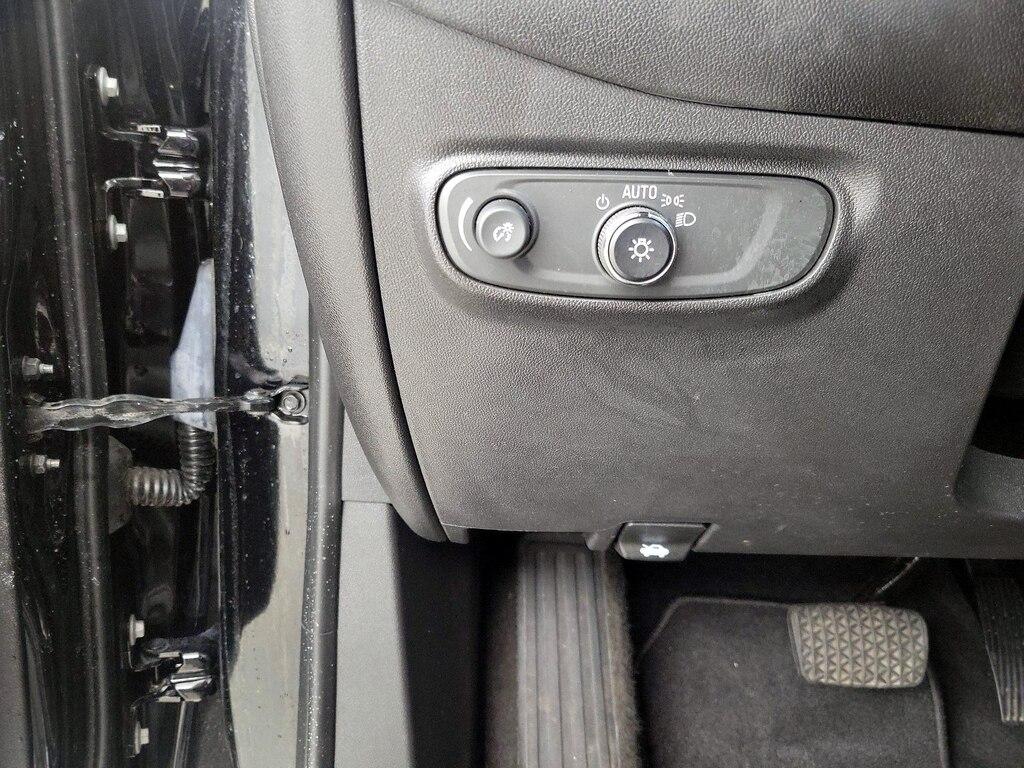 used 2023 Chevrolet Equinox car, priced at $23,998