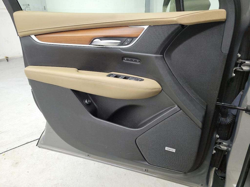 used 2017 Cadillac XT5 car, priced at $23,998