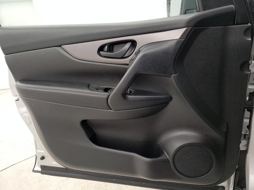 used 2020 Nissan Rogue Sport car, priced at $19,998